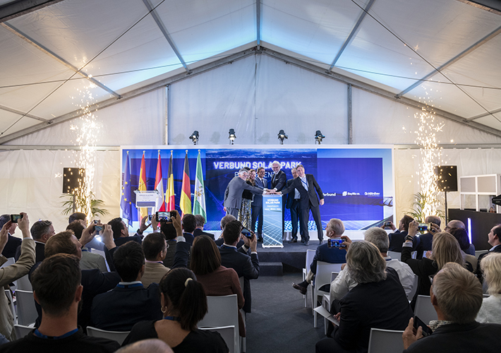 Foto El Parque Solar VERBUND Pinos Puente abre sus puertas en un importante hito para la transición energética.